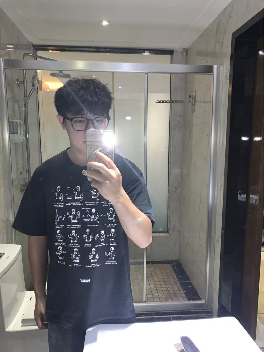 alex tweet media