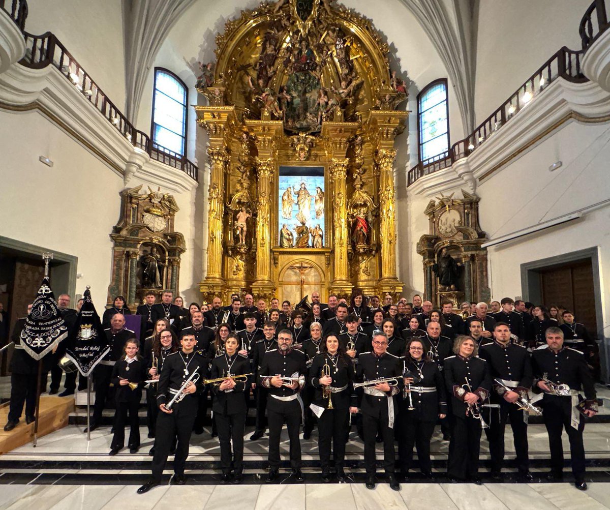 Tenemos el placer de presentaros el Cartel del Concierto Benefico, Agrupación Musical Santísimo Cristo del Perdón - Agrupación Musical Torre del Reloj, sera el 8 de Marzo de Abril a las 19h en la Parroquia del Santísimo Salvador.

Os Esperamos!!!

#AMTorreDelReloj2026