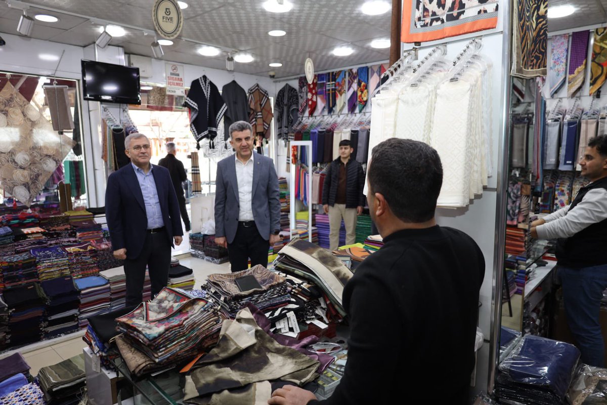 Şanlıurfa AK Parti İl Başkanımız ilhami Günbeği ile aşevlerini ziyaret edip, esnaf ve muhtar ziyaretleri yapıyoruz. 
#MilletimizleNiyetimizBir