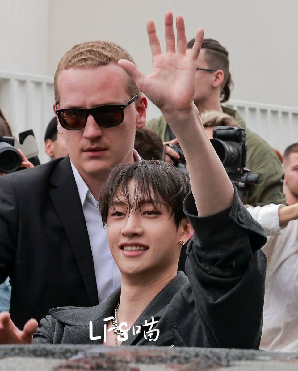Can’t wait to see Chan with his big Italian bodyguard 
That’s all post 
#BangChan