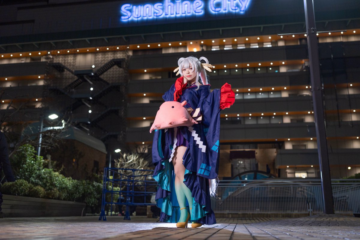 【Cosplay コスプレ】

　　超かぐや姫

　　　　　　　　月見ヤチヨ

仮想空間「ツクヨミ」管理人兼電子の歌姫

📸:じんくろうさん(<a href="/Jinkurou1/">＠じんくろう</a> )
#アコスタ池袋