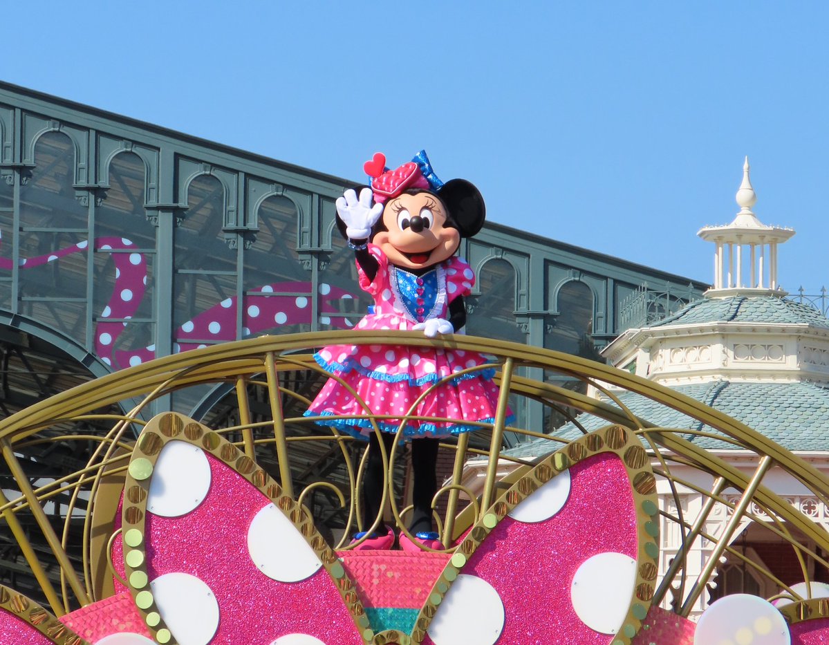 ディズニーでミニパル満喫してました🎀暑かった〜。 #ディズニーランド