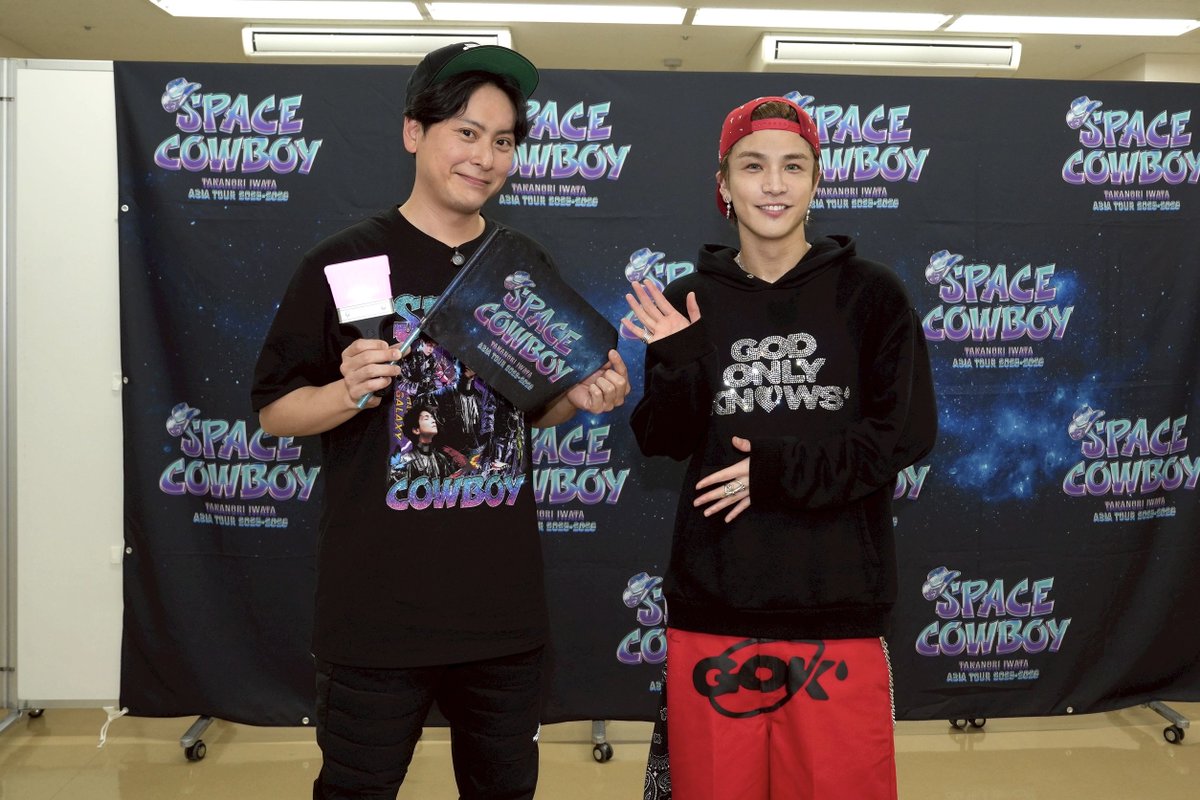 Y.K様ハイタッチだけでなくツーショまで？ 羨ましい🤭差し入れなんだっ