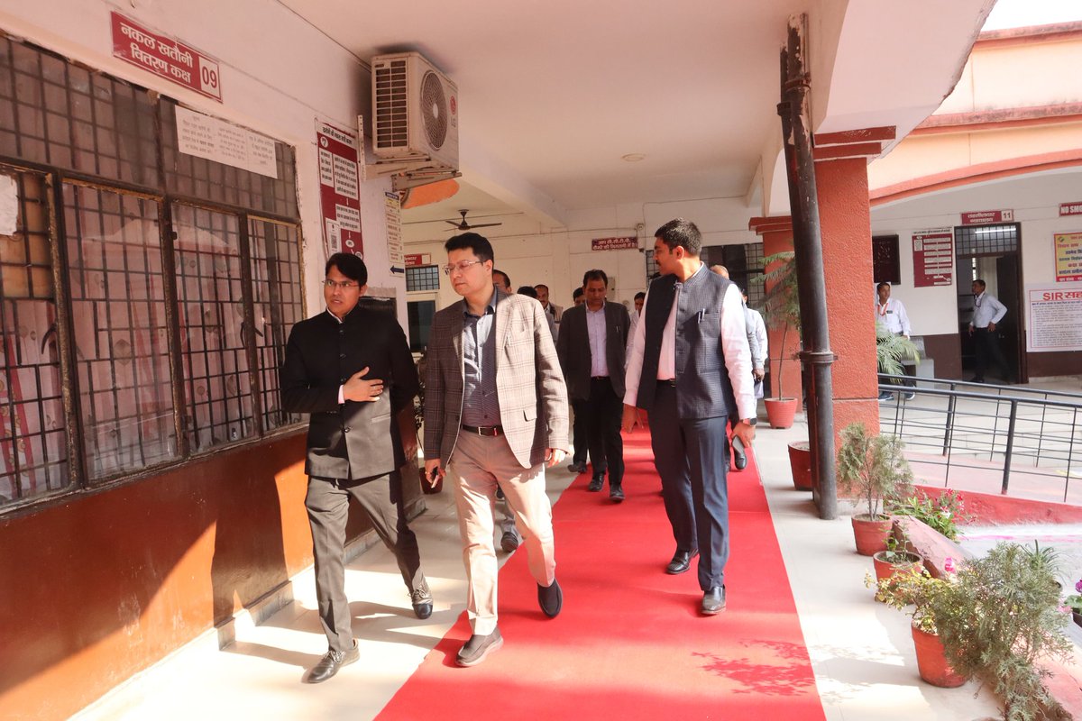Divisional Commissioner Saharanpur tweet media