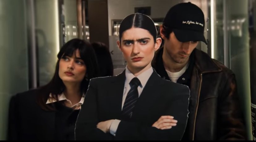 margau_uxxx's tweet photo. le clip est TELLEMENT elle l'humour, la réf a the Office , la vibe, le texte , la da , les tenues juste trop trop forte, c'est toi la boss ultime finalement pour le clip voici le lien : https://t.co/q7ksN3KPct
#Marguerite #Laboss #Youtube #Clip 🎶🎙️💃🏻 https://t.co/hi7jGpvRvx