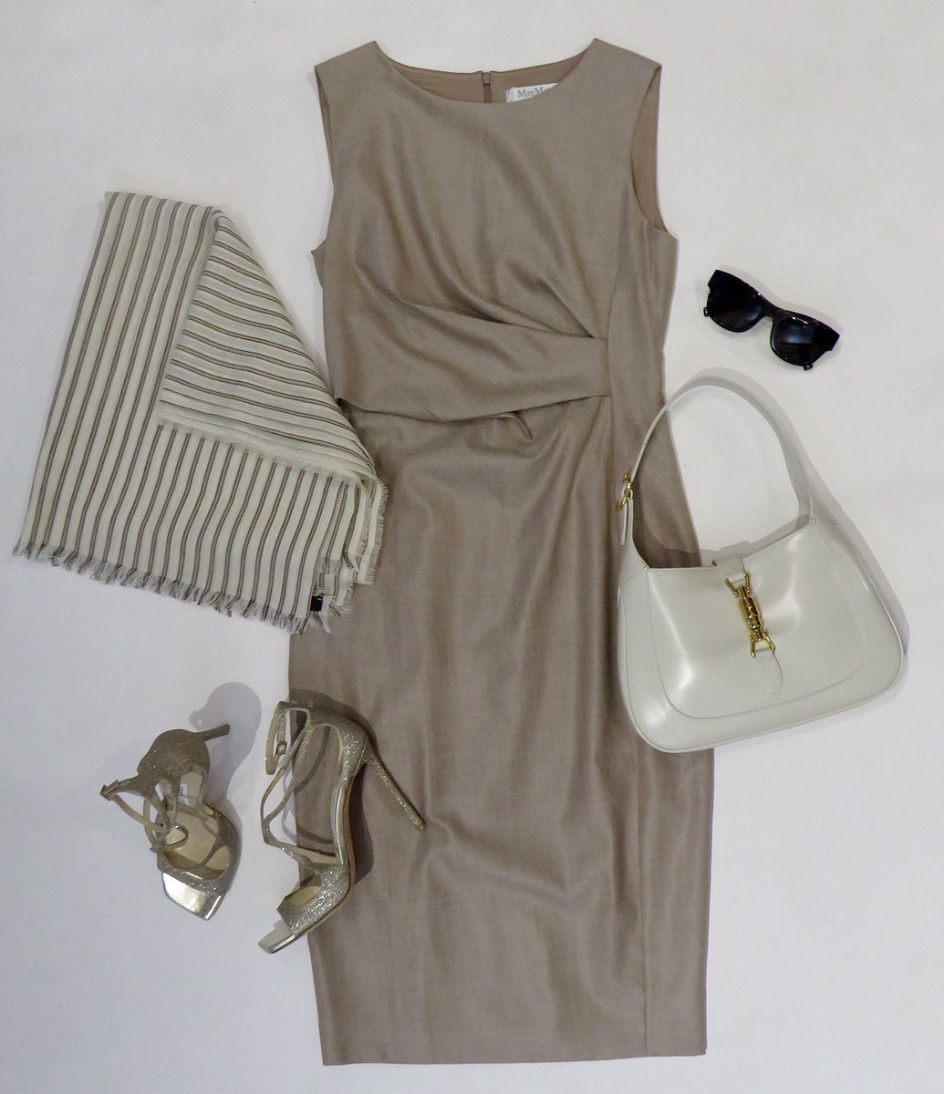 Classic styles and silhouettes never go out of style - the Gucci Jackie is a great example ✨💅🏻✨ #MaxMara shift dress, £80, UK 10 ✨ #WeekendMaxMara linen scarf, £40 ✨ #JimmyChoo sandals, £150, EUR 39.5 ✨ #Gucci ivory Jackie bag, £1,200 ✨ &amp; #Dolce&amp;Gabbana sunglasses, £100 ✨