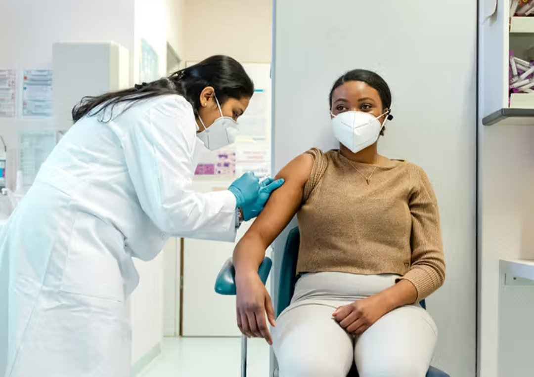 🇪🇸Las infecciones que se contraen dentro de los hospitales se conocen como nosocomiales.

Las infecciones nosocomiales causan cada año 3 veces más muertes que los accidentes de tránsito.

¿Usas cinturón de seguridad en un carro?
Usa una N95 en un hospital.
eurosurveillance.org/content/10.280…