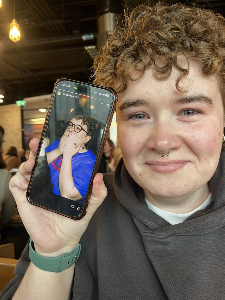 meg 🪩 tweet media