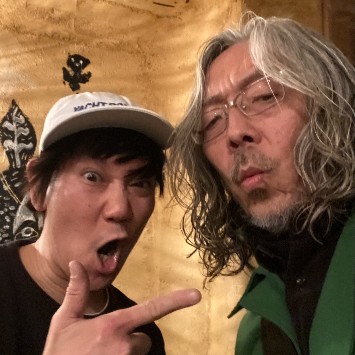 今日は昼からカジくん、池水さんによる二人ブリッジ、そしてバンド編成のライブ<a href="/haremame/">代官山 晴れたら空に豆まいて</a> 
今改めて聞くと志したベクトルが明確に見え、その尊さを抱きしめるようにして堪能。
お二人はライブ後、サイン対応に忙しかったので、最高なバックメンバー達とそれぞれ記念ショットを📸
素敵なライブ有難う！