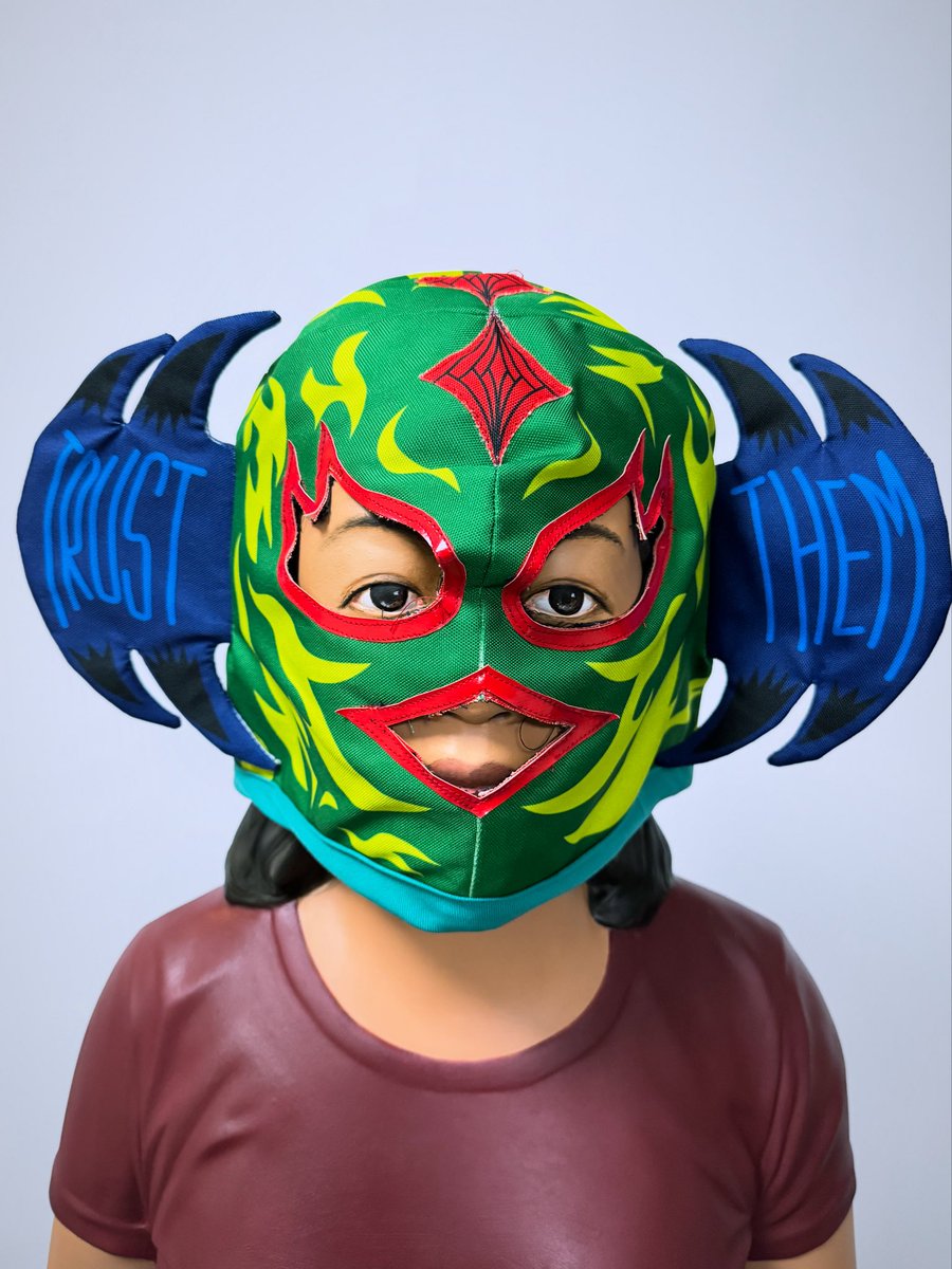 Rakyat diombang-ambingkan oleh Negara
Rakyat diminta pasrah
Rakyat diminta legowo 
Rakyat diminta manut nurut tak menuntut

‘Hide For Hedon’  2026

Sebuah project topeng merespon tentang situasi saat ini. 
Diproduksi dengan sangat terbatas.
Hanya tersedia di <a href="/DGTMBproject/">DGTMB</a>