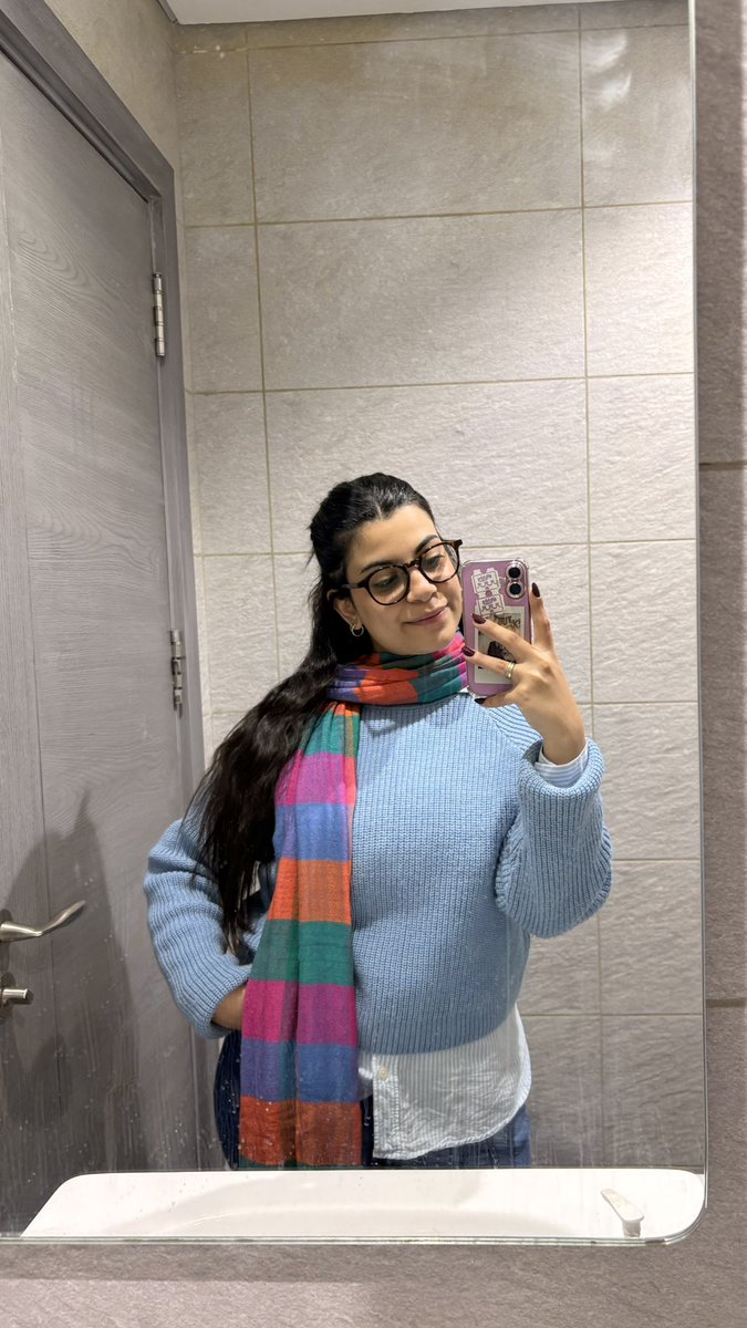 lostsunshinee's tweet photo. Work fits👩🏻‍💻🤭 https://t.co/RDh8aEJVud