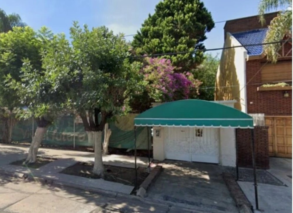 Conmoción por el hallazgo de 7 ancianos en condiciones inhumanas: Así fue el operativo de rescate en #LaMatanza 
Un comisario q además es médico se dirigió al inmueble y describió “ancianas atadas a las camas en pésimas condiciones de salubridad"
-El municipio no controla nada ?