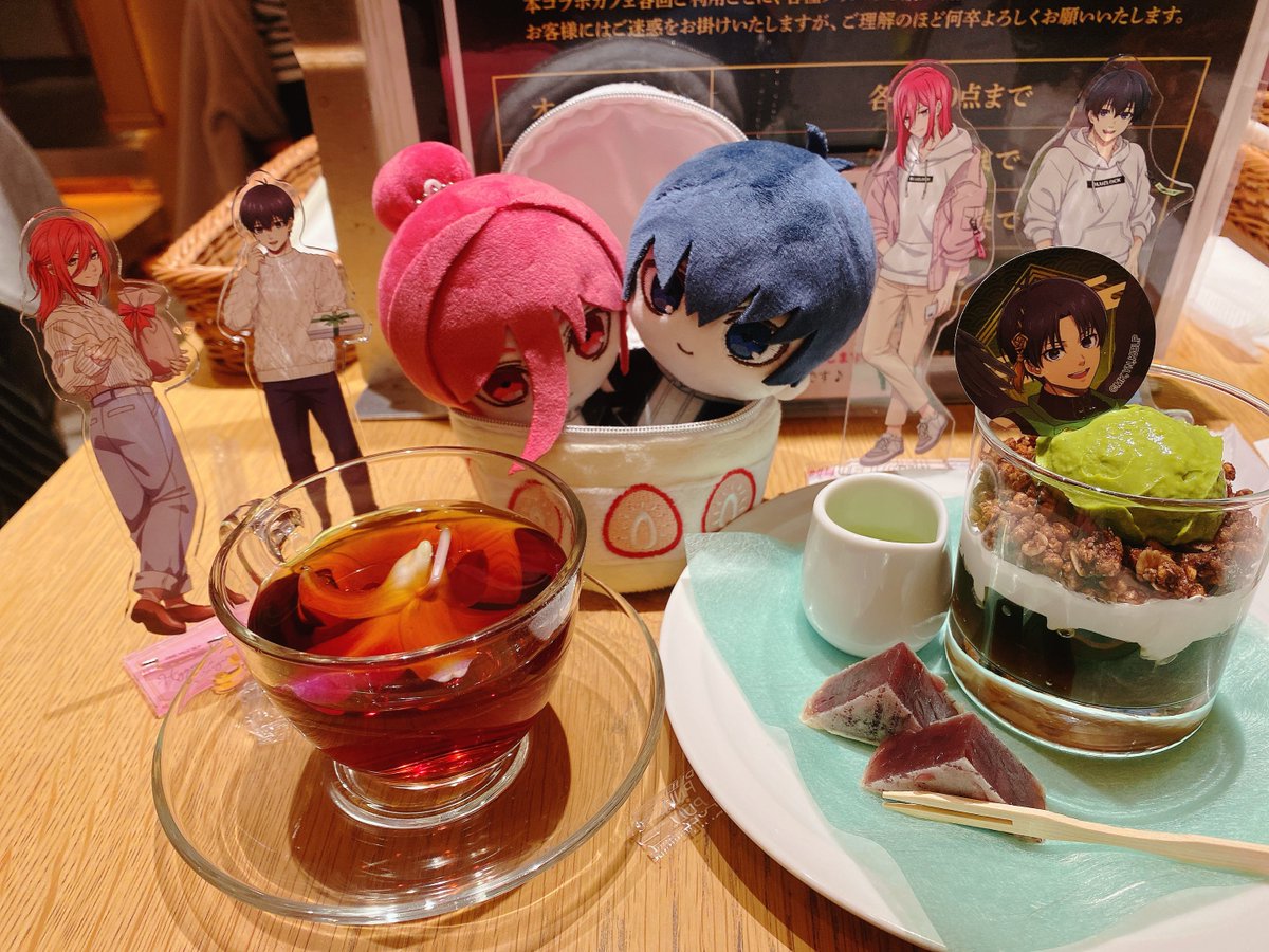 emmacgis's tweet photo. 今日は先輩とお出かけ&amp;カフェに行ってきた🙌
最高に充実した一日でした🫶💕

カトレアは裏返しになってて、「まあいいか」と思ったけど、ちょっと触れば直ったので最初にやっとけばよかった笑 https://t.co/IPnmku5lcr