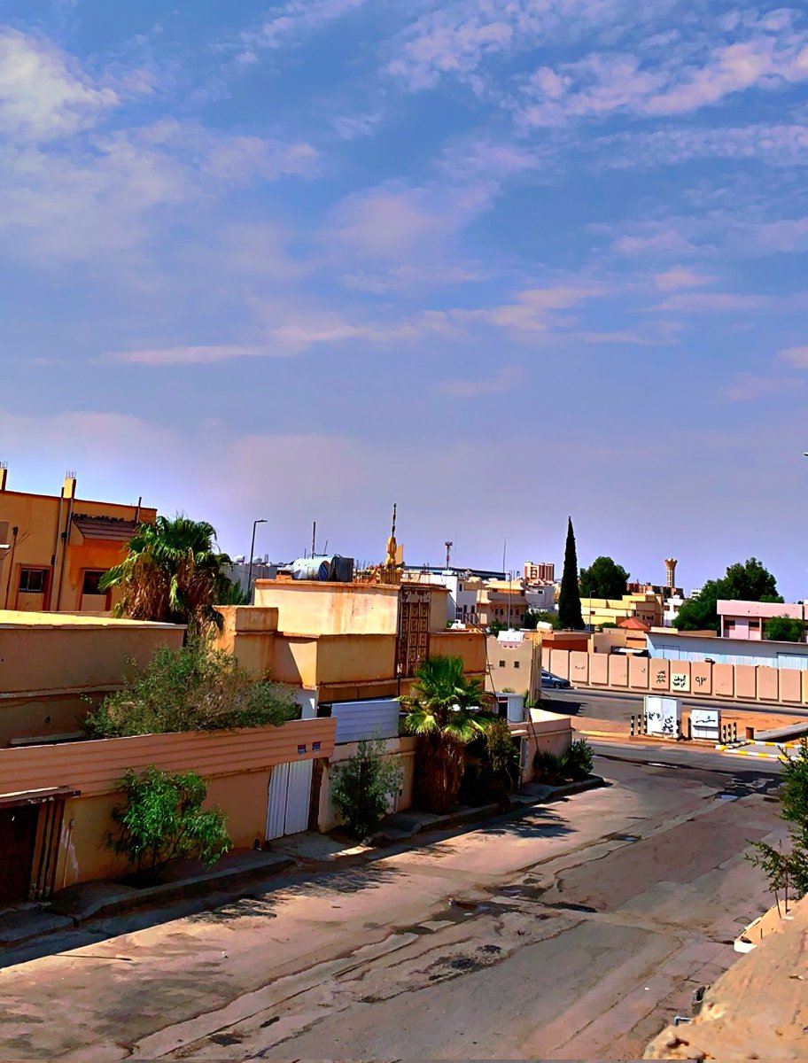 نصيحه

قبل الفطور بساعه على الاقل امش مسافة لا تقل عن كيلو متر واحد 

قبل القهوه اشرب مويه على الاقل نصف كوب وشوف الفرق بنفسك