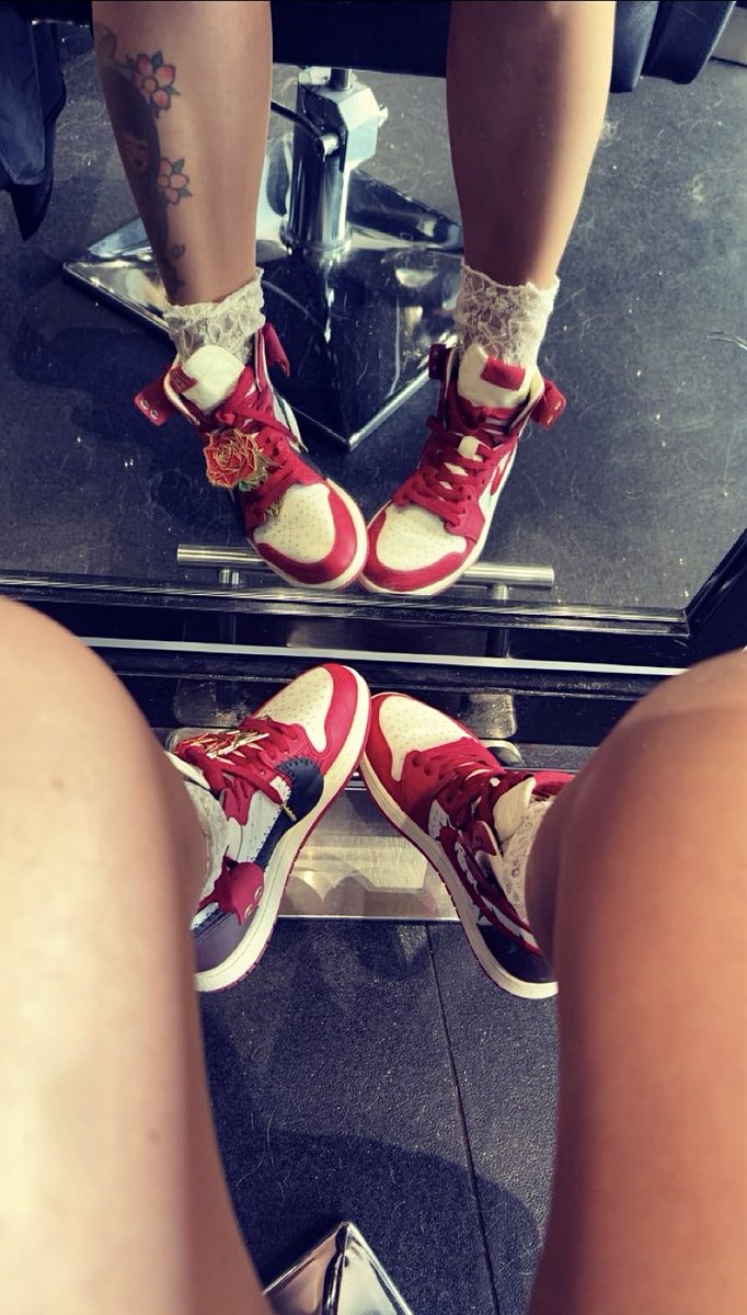 Inkedandunique's tweet photo. Time for these to have an outing ….
Teyana Taylor
🌹 in Harlem
Air Jordan 1 Zoom Cmft 2
#TeyanaTaylor #RoseinHarlem #Jordan1
#SneakerHead @TEYANATAYLOR https://t.co/16sgpJPIfJ