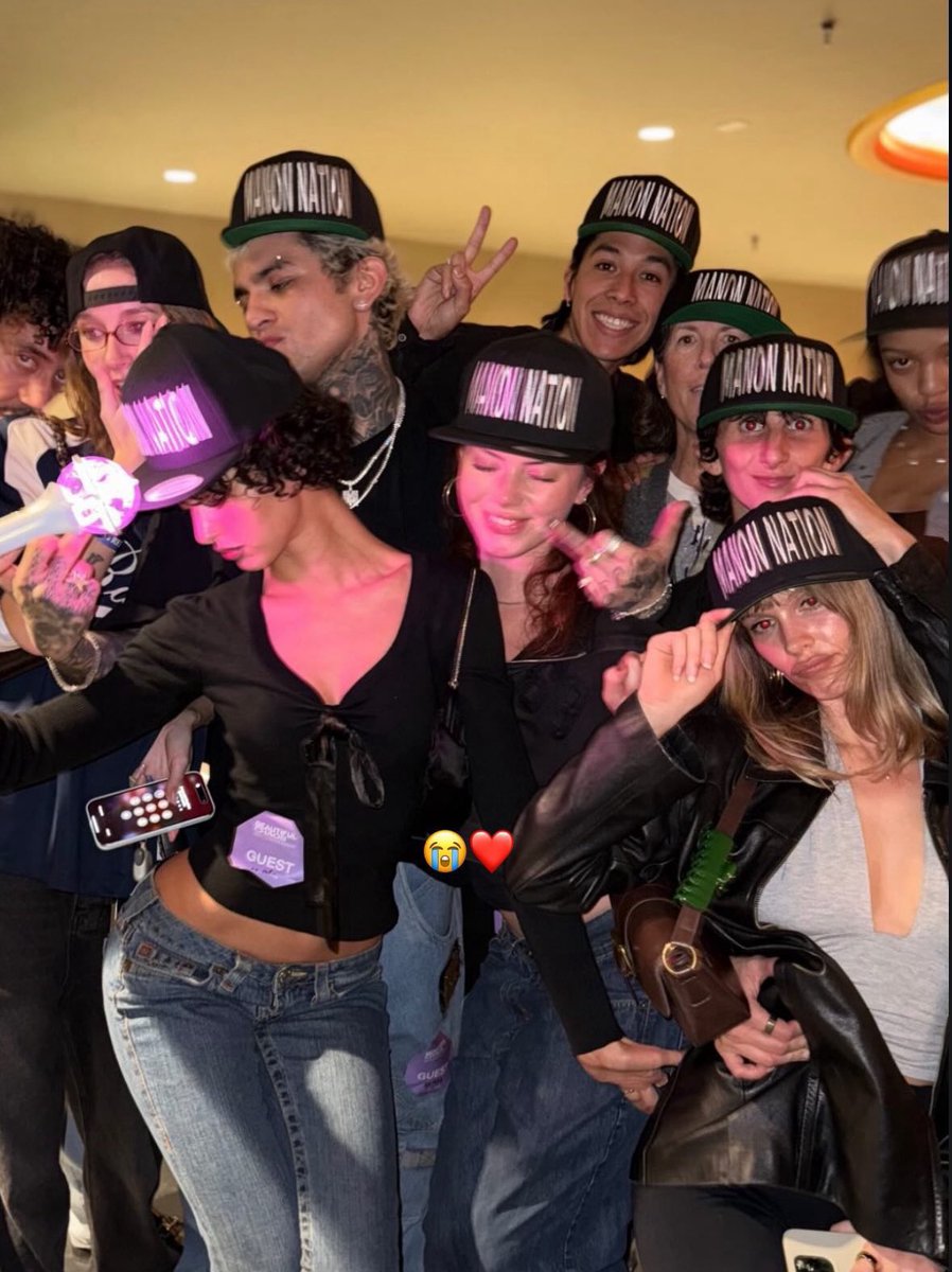 rmbpink's tweet image. And thank God Manon has genuine people who truly love her and support her around!!