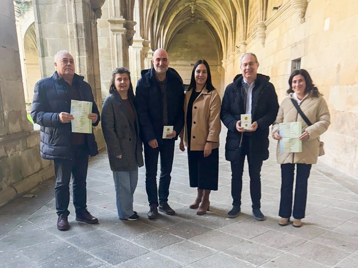 PPdeOU's tweet photo. Os deputados autonómicos, Cristina Campero e José Luis Ferro, visitaron Celanova onde puxeron en valor a declaración dos Camiños de San Rosendo e Miñoto Ribeiro como Itinerarios Culturais de Interese Autonómico. https://t.co/USiCFFMjBn