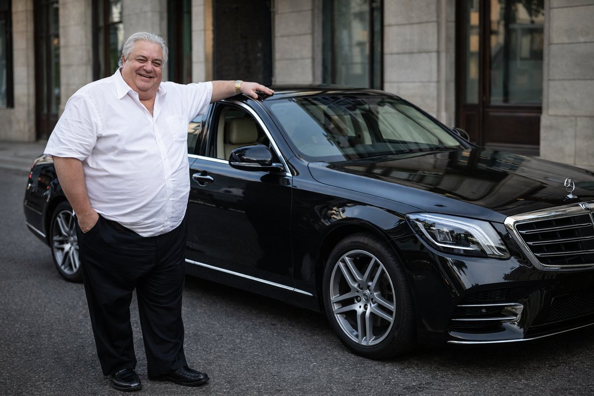 COSAS QUE LOS ARGENTINOS INCREÍBLEMENTE NATURALIZAMOS:

🟥 Que los sindicalistas sean multimillonarios.

Los argentinos, los medios, los ven, decimos:

 "Mirá que HDP, la mansión y los autos que tienen" 

y 10 segundos después damos vuelta la página.

En cualquier país con