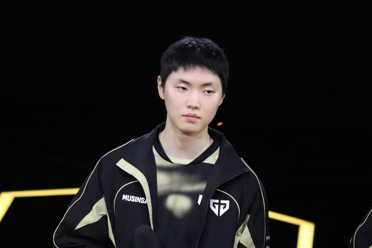 260221 LCK CUP GEN vs BFX
눈에 졸음이 너무 가득함
#쵸비 #Chovy