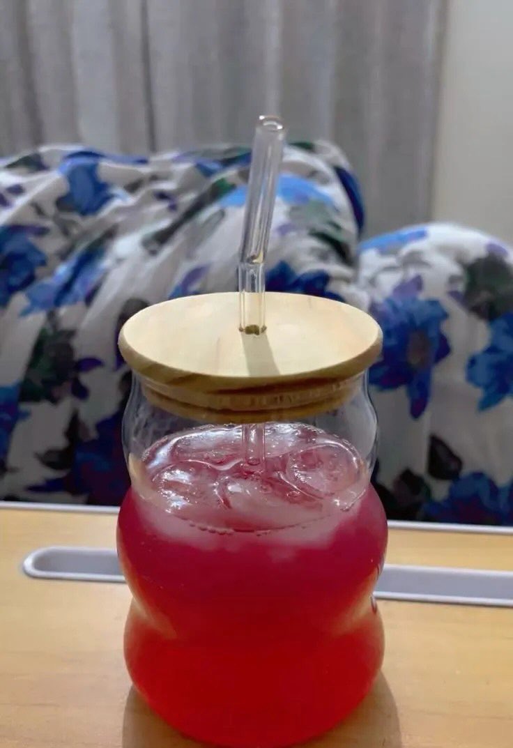 To all married woman
Rutin makan greek yogurt + oatmeal tiap hari, terus jangan skip kegel &amp; stretching. Cranberry juice juga wajib masuk list. Trust me ini salah satu self care yang bakal kamu syukuri nanti.