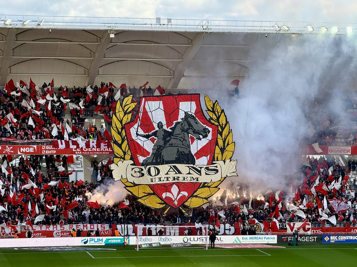 UltrasMadeinFR's tweet photo. ⚽ Reims - Amiens 
📢 Les deux animations des Ultrem pour fêter leurs 30 ans !
📆 Samedi 21 février
📸 @camdc20 https://t.co/V3aO6cD9I7