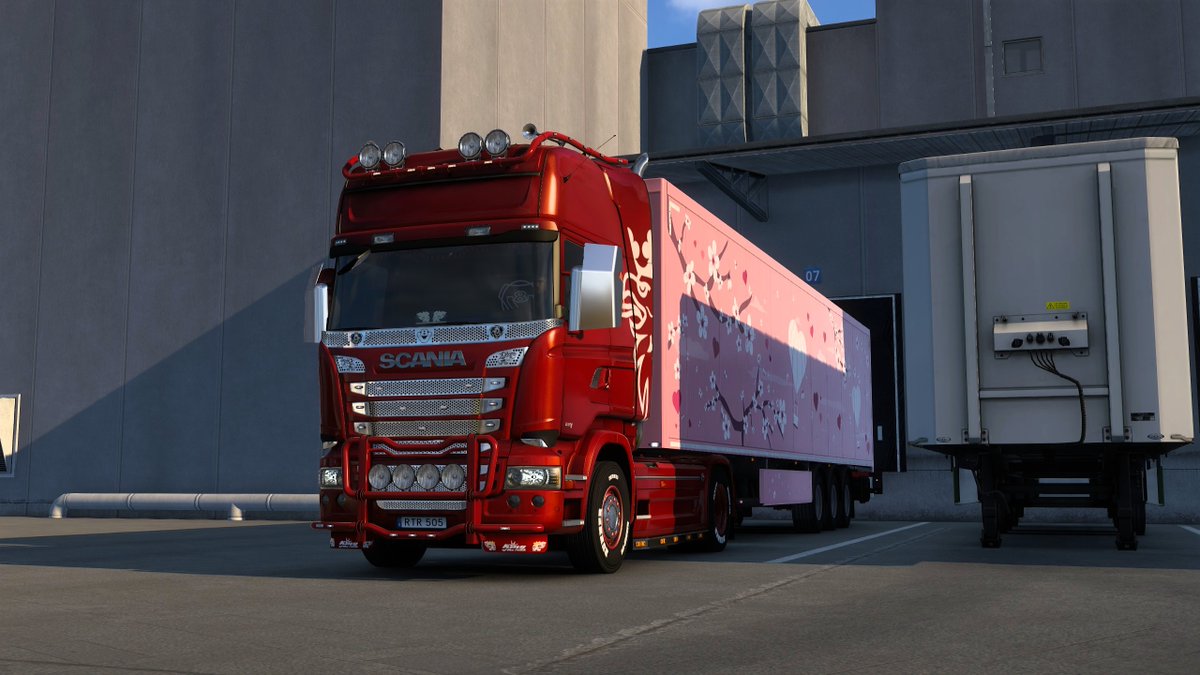 NamTheThing's tweet photo. #HeartsOfBloom complete!
The remaining 3 deliveries in ETS2 were made using Scania Streamline, Mercedes-Benz Actros, and MAN TGX Euro 5.
Interestingly enough, the 14 jobs perfectly lined up for using 14 different truck manufacturers across #ATS and #ETS2.
#BestCommunityEver https://t.co/vKVxseAXbT