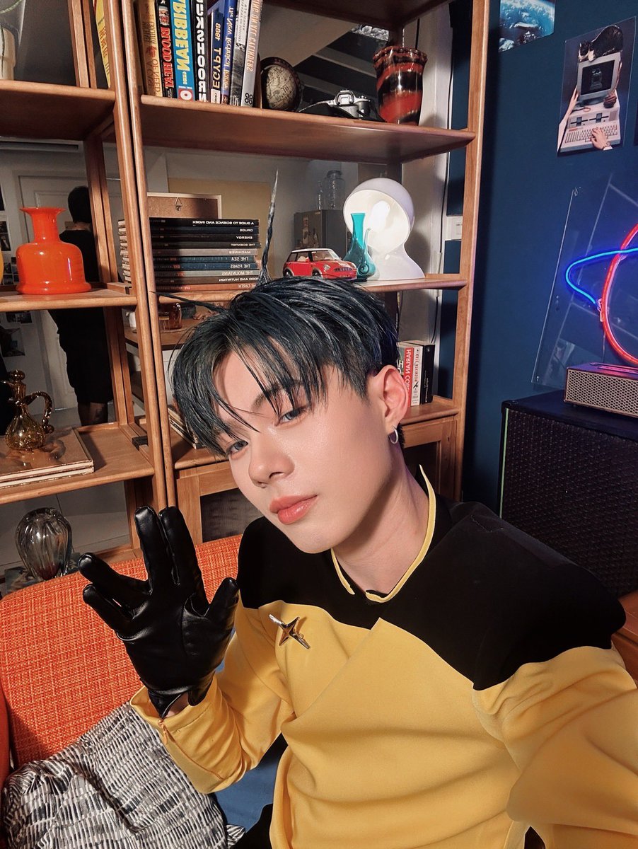 Step2Keng's tweet photo. 🔔🐨
— KENG UPDATE!
🗓️: 21.02.2026
IG post : @ keng_knp
นำสำาพานำไว แปลว่า ไม่ดื้อครับ
#.LE7EL #.Keng_LE7EL
(1/2)
🔗 : https://t.co/fTT19vs1TI?
#KENG_LE7EL #LE7EL
#KENGknpUpdate https://t.co/ZXYEOh59ah