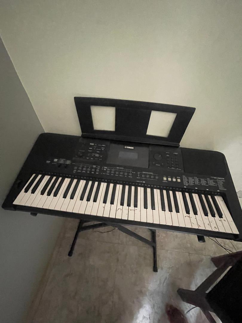 Afternoon Declutter Deal ‼️

Item Description: Yahama keyboard piano

Price: 150k

Location: Karsana , Abuja 

📞 💬 08122760433

Pls RT 🙏