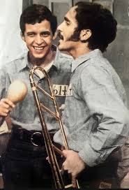 mirlac's tweet photo. #WillieColon desde niño, se formó entre los ritmos populares de Puerto Rico, arrullado por la voz de su abuela paterna, Toña, quien, sin proponérselo, educó su oído y lo encaminó tempranamente al estudio de la trompeta y el clarinete. https://t.co/VMHKFkDk9A