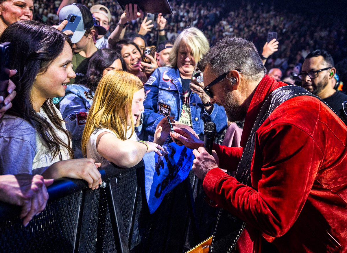 Eric Church tweet media