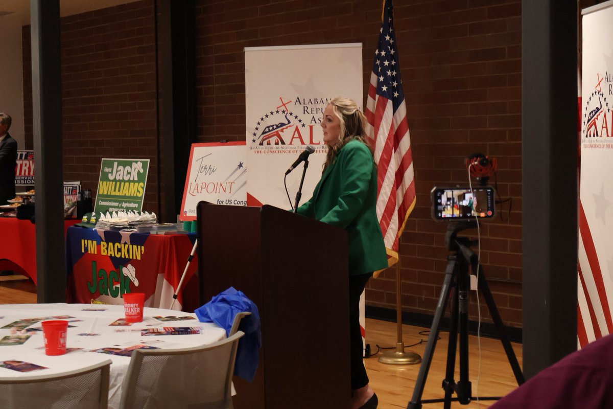AlabamaRA's tweet image. "Live at ALRA Endorsing Convention—Pam Casey speaking NEXT for Attorney General! Veteran DA putting criminals away &amp;amp; standing for justice—Alabama's families deserve her tough, experienced leadership. Grassroots deciding! 💪 #ALRA #PamCasey #NFRA