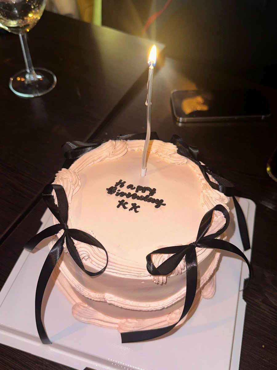 Berry💞 tweet media