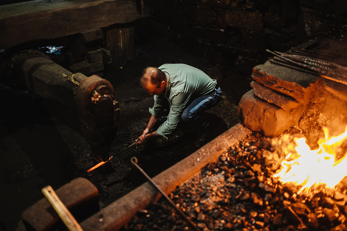 TurismoAsturias's tweet photo. ¡Explora la 𝗥𝗲𝘀𝗲𝗿𝘃𝗮 𝗘𝗰𝗼𝘁𝘂𝗿𝗶𝘀𝘁𝗮 y encuentra tu próxima experiencia en Asturias! 🌿
#ÚnetealRespeturismo 👇
https://t.co/1on1OLrErV https://t.co/NVqw3E3PBQ