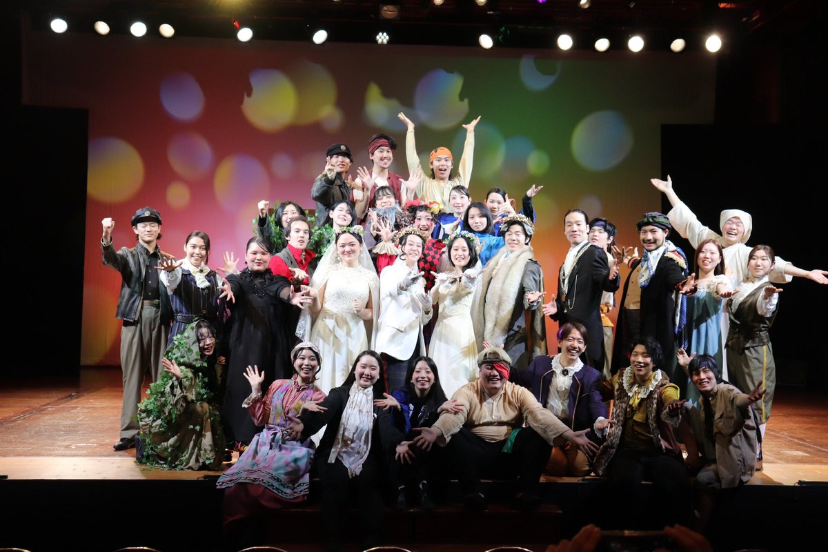 【49期】卒業公演No.9

遅ればせながら、
49期卒業公演「十二夜」
2/18 幕を閉じました。

49期最後の大勝負、全力で走り切りました。皆、笑顔で終えることが出来ました。
49期でこの作品ができて本当に良かった。

ご来場くださった皆様、本当にありがとうございました！