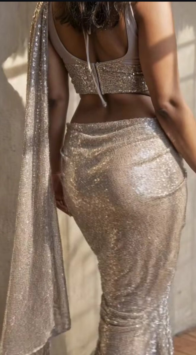 Is tat luking tempting.. G string is making it sway wilder 🤷🏻‍♀️