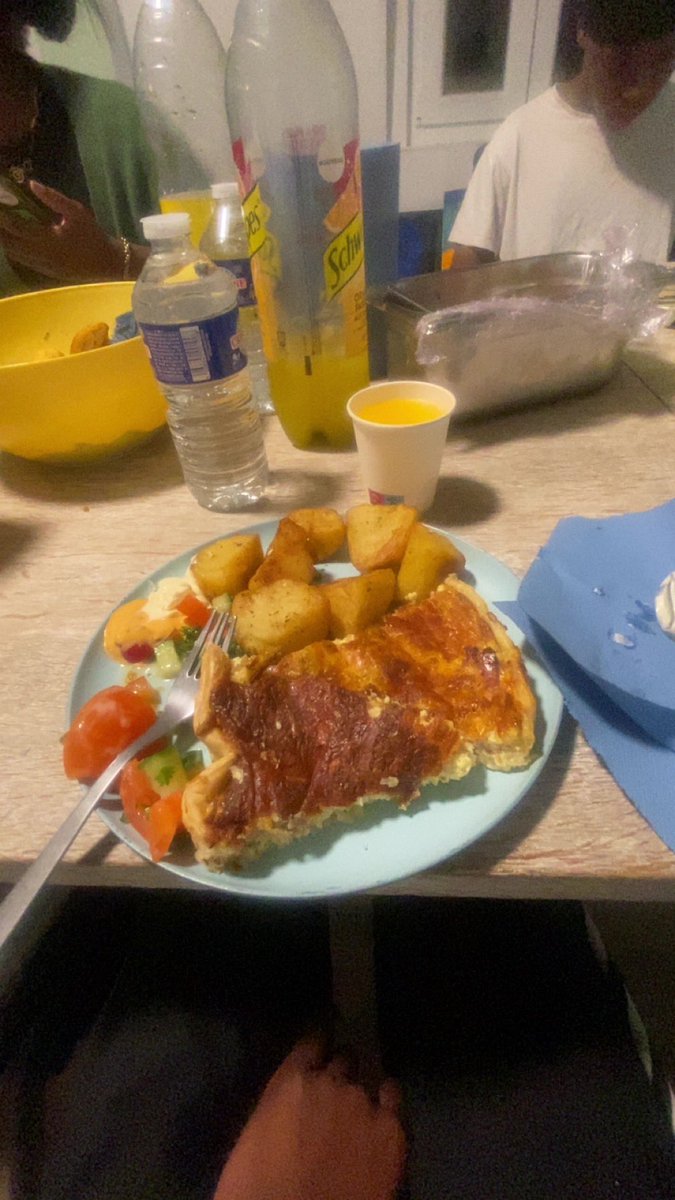 Saha ftohrek a tous et à toutes 
Qu’Allah accepte votre jeune 
Qu’Allah vous facilite