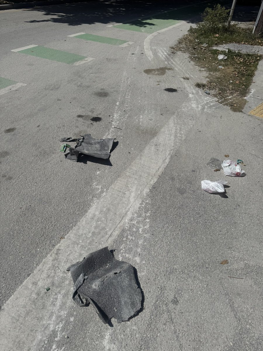 francesco_aps's tweet photo. Is this the way to keep our streets in one of the most turist and expensive areas of City of Miami? (I took like 20 pictures but I could only add 4) We deserve better after paying so much taxes!!!!!! @CityofMiami https://t.co/x2TIUaMmf7