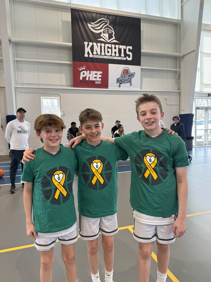 KBAfamily's tweet photo. Starting the day of STRONG with our 6th and 8th grade champions! 💯🙌 https://t.co/qj4FMDa8ad