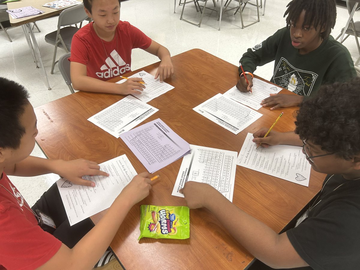 Holub Middle tweet media