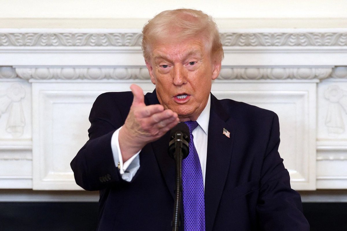 Donald Trump kicked off the Lunar Year of the Fire Horse 2026 with a bold tariff statement, declaring he will soon find a way to impose tariffs without Congressional approval.

The move immediately sparked waves across political circles and financial markets. Is this a strong