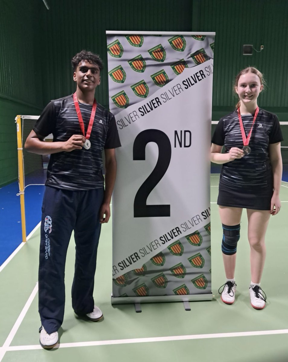 Elmfield Badminton Club tweet media