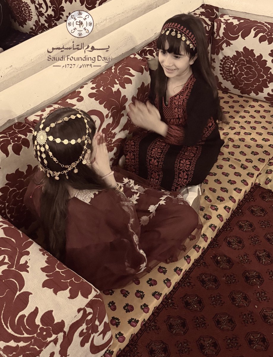 مشاركة طلاب وطالبات مدارس الإيمان الأهليه  #يوم_التاسيس_السعودي