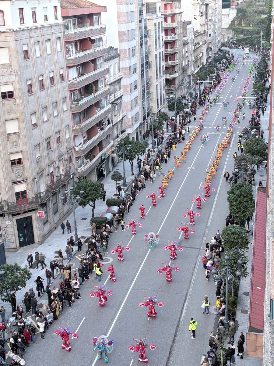 millan_gomara's tweet photo. Desfile de carnaval https://t.co/HXv0A9Ooze