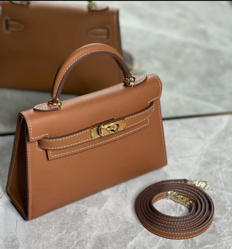 Mini sac hermes 
  💶17.000XAF
  📞658450278
  📍Douala 
  🚚Livraison et Expédition