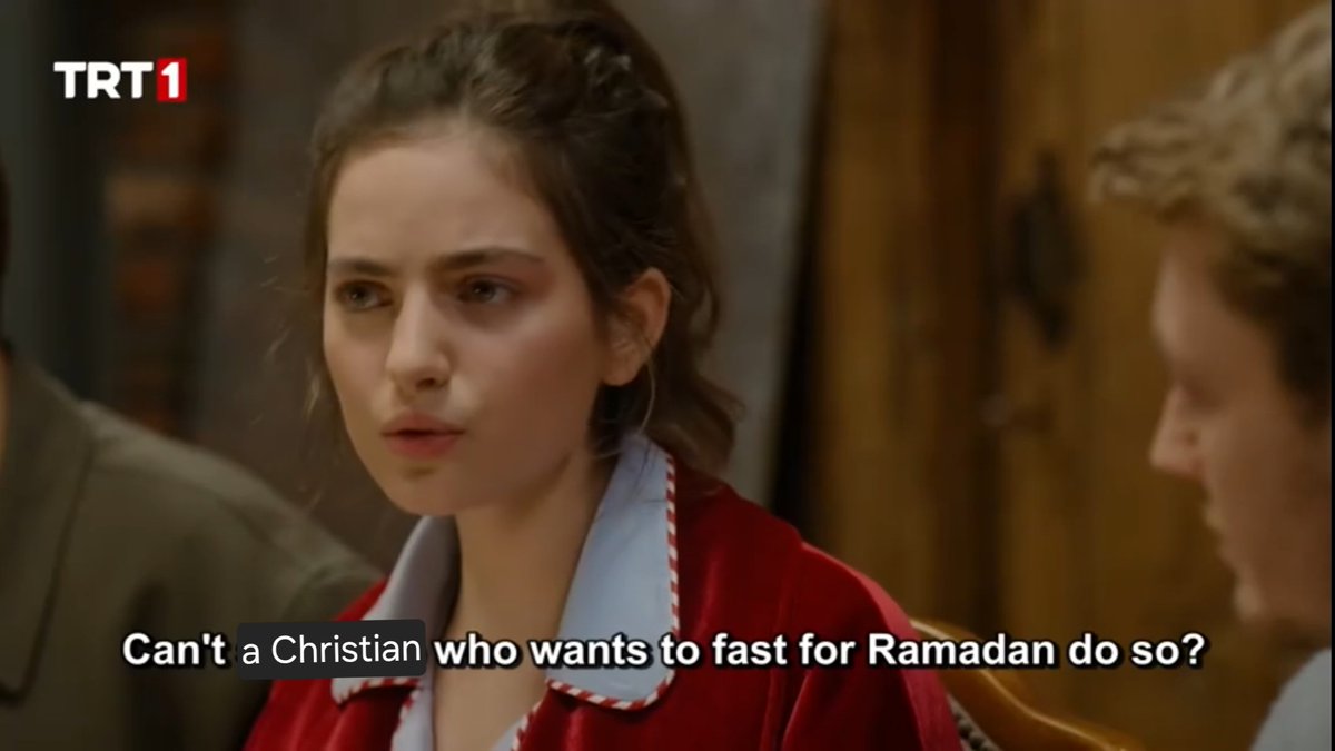 BeauteSublime's tweet photo. Oruç has come so far in dealing with the different religions topic🤧
 I knew from the start that at some point his love for Eleni will make him more tolerant towards Christianity

#TașacakBuDeniz #OrEl https://t.co/sNjEI4TAA7
