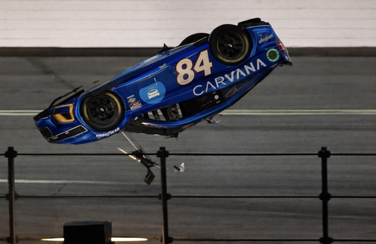 Should NASCAR have thrown the caution of the final lap of the Daytona 500? Jimmie Johnson ended up rolling over for the 3rd time in his career in the crash, but race officials let the rest of the field race to the checkered