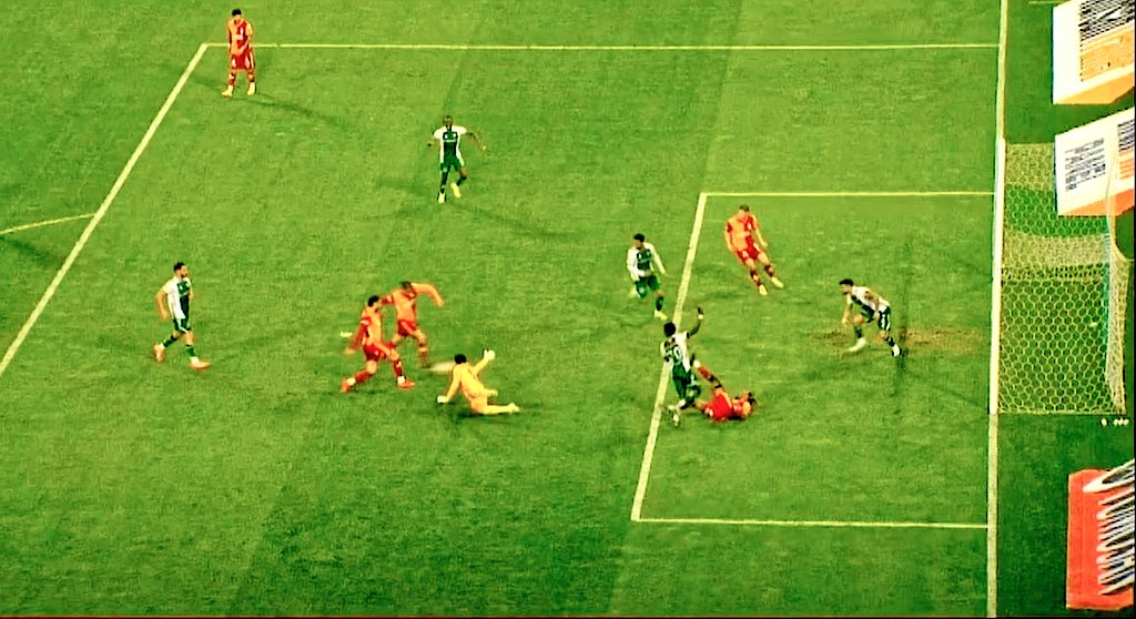 🚨 Error on the pitch.
Controversy in VAR.

Galatasaray’s goal is disallowed even by VAR’s own interpretation standards.

Result: Loss of trust.