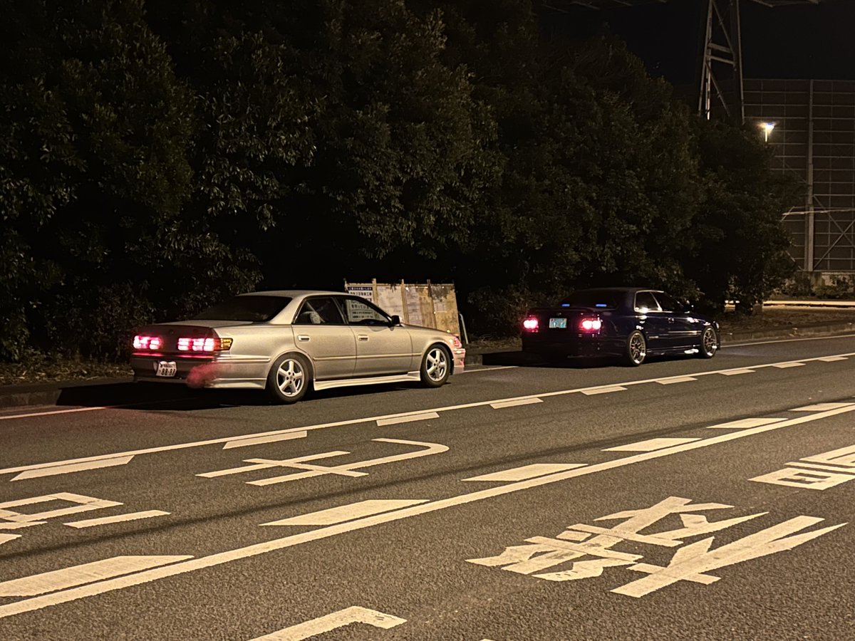 ER34pxq's tweet photo. 久しぶりにチェイサーとのツーショット‼︎100系はイイぞ‼︎ https://t.co/oix33cQBPp