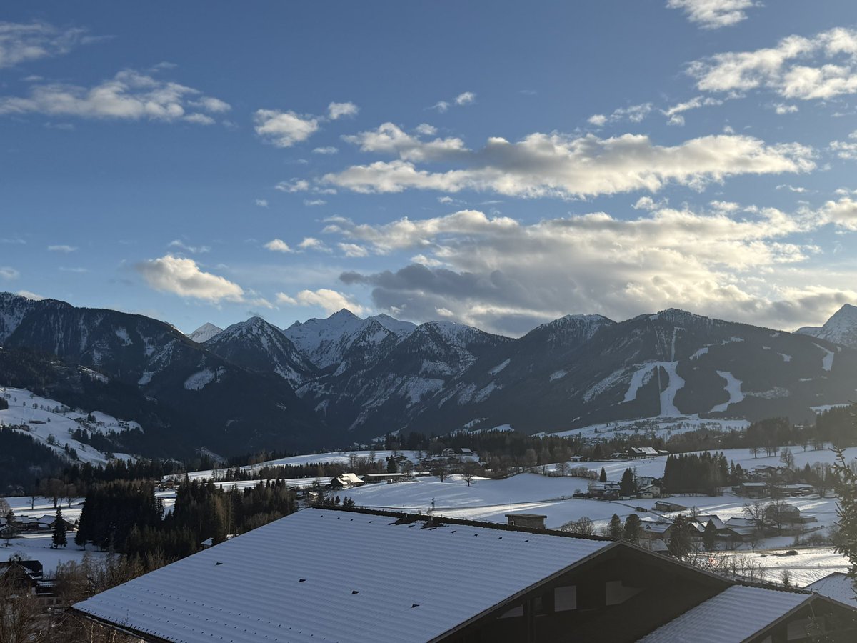 MrShepherdPE's tweet photo. Ski trip 2025 ✅ Austria was class as always 🇦🇹⛷️🏔️ https://t.co/FlgoagPQzm