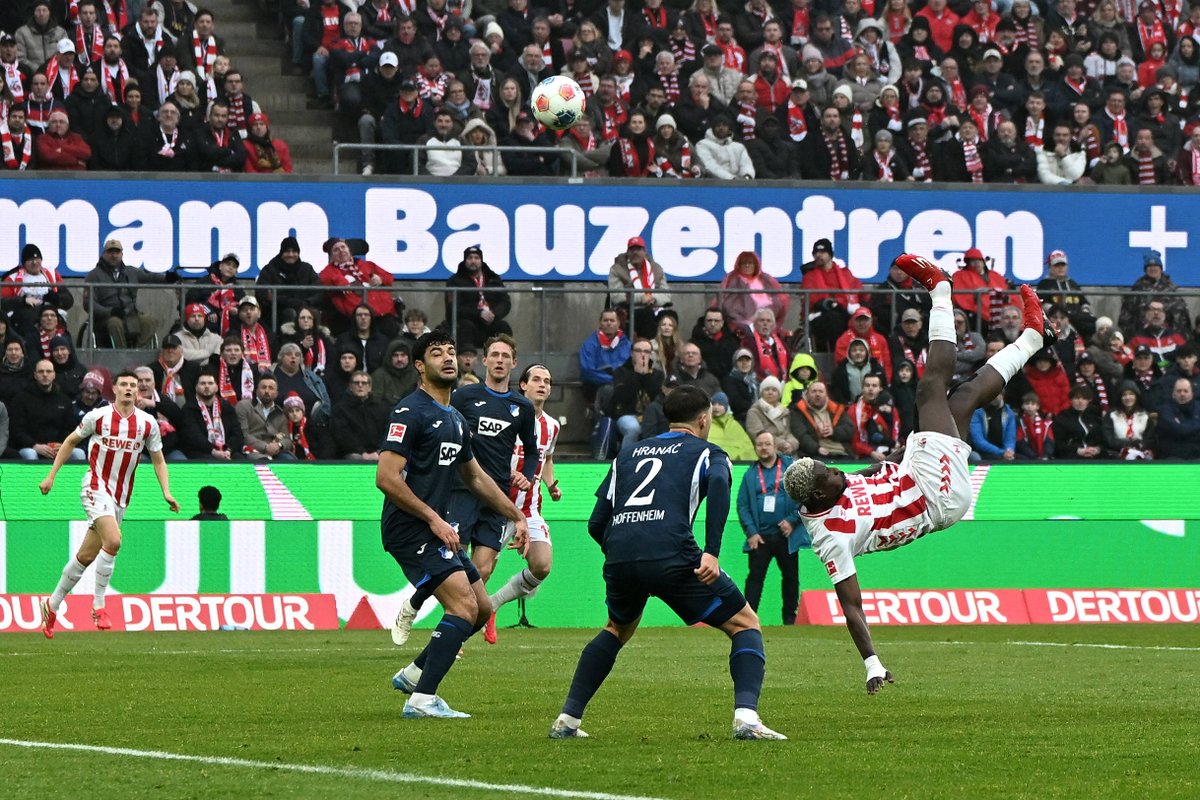 Aus verschiedenen Perspektiven 👀📷

#effzeh #KOETSG | <a href="/Bundesliga_DE/">BUNDESLIGA</a>